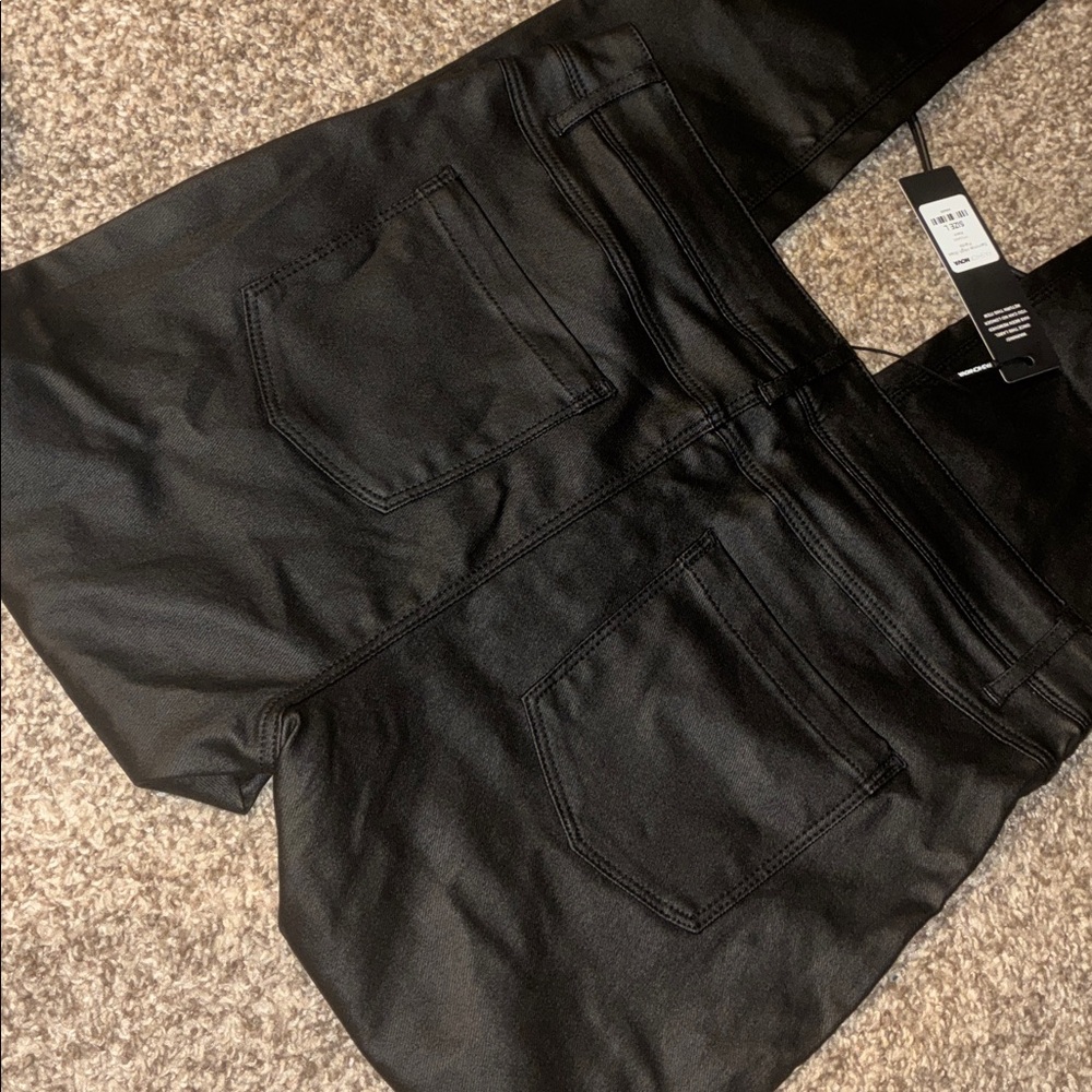 NWT! [Fashion Nova] Black Faux Leather Sammie Pants High Rise Skinny Size L - Picture 5 of 6